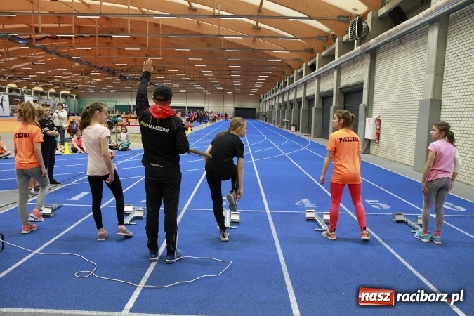 Zdjęcie w galerii na portalu naszraciborz.pl: Halowe mistrzostwa Raciborza i powiatu raciborskiego w lekkiej atletyce wiadomości z regionu