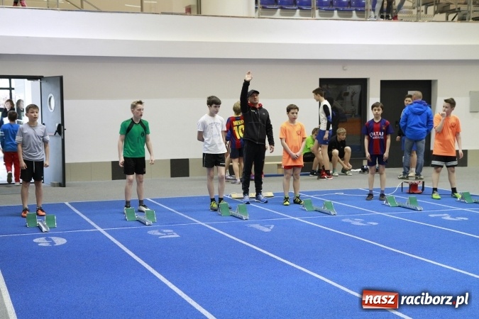 Zdjęcie w galerii na portalu naszraciborz.pl: Halowe mistrzostwa Raciborza i powiatu raciborskiego w lekkiej atletyce wiadomości z regionu