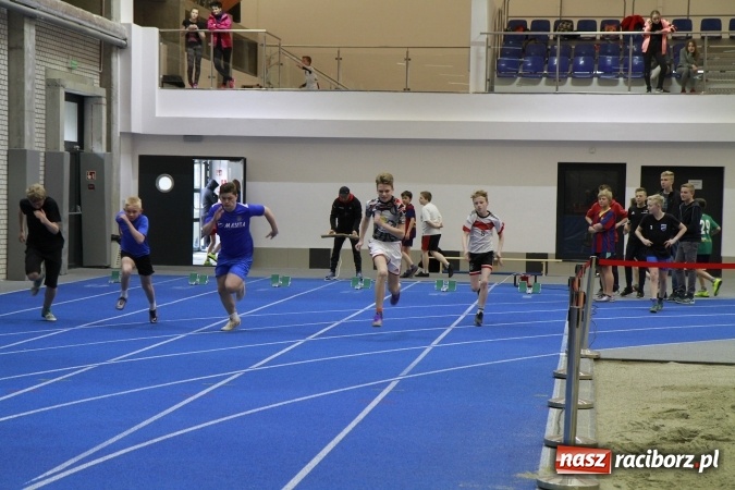 Zdjęcie w galerii na portalu naszraciborz.pl: Halowe mistrzostwa Raciborza i powiatu raciborskiego w lekkiej atletyce wiadomości z regionu