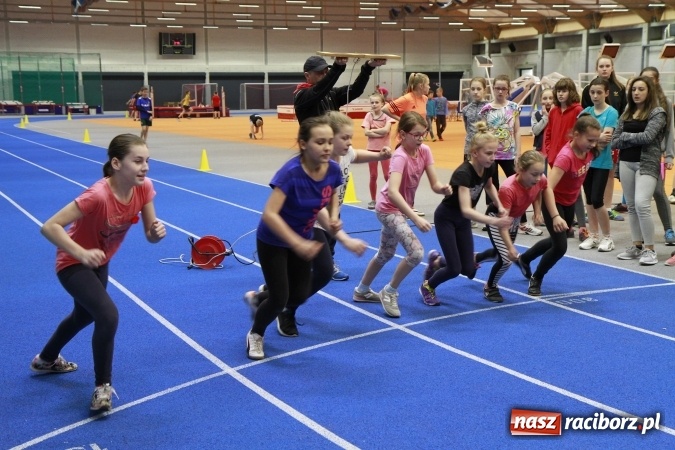 Zdjęcie w galerii na portalu naszraciborz.pl: Halowe mistrzostwa Raciborza i powiatu raciborskiego w lekkiej atletyce wiadomości z regionu