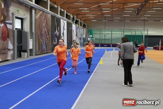 Zdjęcie w galerii na portalu naszraciborz.pl: Halowe mistrzostwa Raciborza i powiatu raciborskiego w lekkiej atletyce wiadomości z regionu