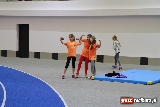 Zdjęcie w galerii na portalu naszraciborz.pl: Halowe mistrzostwa Raciborza i powiatu raciborskiego w lekkiej atletyce wiadomości z regionu