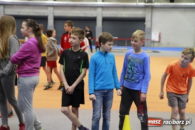 Zdjęcie w galerii na portalu naszraciborz.pl: Halowe mistrzostwa Raciborza i powiatu raciborskiego w lekkiej atletyce wiadomości z regionu