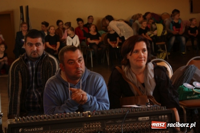 Zdjęcie w galerii na portalu naszraciborz.pl: XVI Gminny Przegląd Zespołów Artystycznych w Krzanowicach wiadomości z regionu