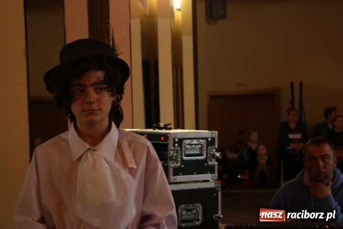 Zdjęcie w galerii na portalu naszraciborz.pl: XVI Gminny Przegląd Zespołów Artystycznych w Krzanowicach wiadomości z regionu