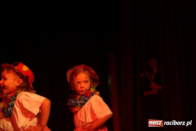 Zdjęcie w galerii na portalu naszraciborz.pl: XVI Gminny Przegląd Zespołów Artystycznych w Krzanowicach wiadomości z regionu