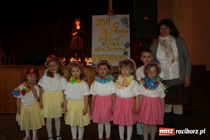 Zdjęcie w galerii na portalu naszraciborz.pl: XVI Gminny Przegląd Zespołów Artystycznych w Krzanowicach wiadomości z regionu