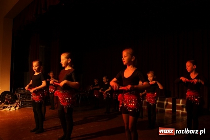 Zdjęcie w galerii na portalu naszraciborz.pl: XVI Gminny Przegląd Zespołów Artystycznych w Krzanowicach wiadomości z regionu