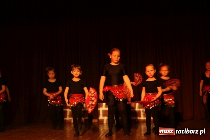 Zdjęcie w galerii na portalu naszraciborz.pl: XVI Gminny Przegląd Zespołów Artystycznych w Krzanowicach wiadomości z regionu