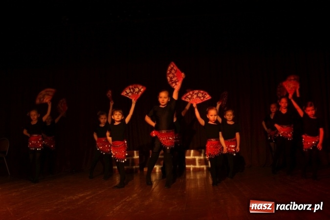 Zdjęcie w galerii na portalu naszraciborz.pl: XVI Gminny Przegląd Zespołów Artystycznych w Krzanowicach wiadomości z regionu