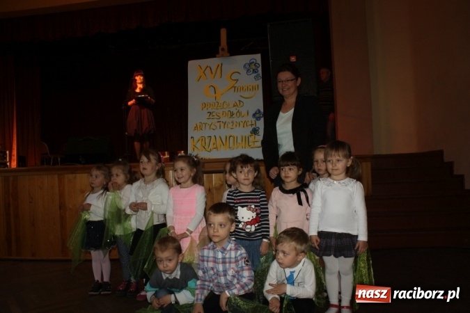 Zdjęcie w galerii na portalu naszraciborz.pl: XVI Gminny Przegląd Zespołów Artystycznych w Krzanowicach wiadomości z regionu
