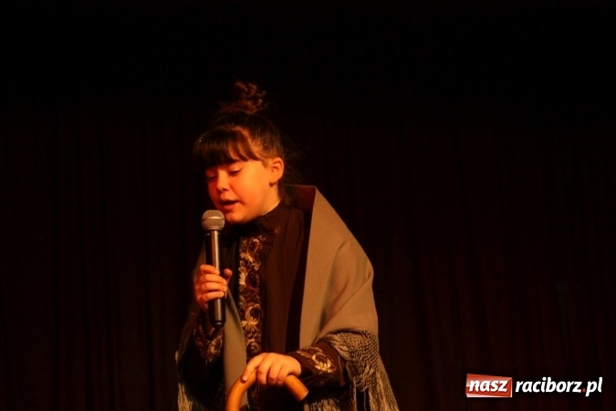 Zdjęcie w galerii na portalu naszraciborz.pl: XVI Gminny Przegląd Zespołów Artystycznych w Krzanowicach wiadomości z regionu