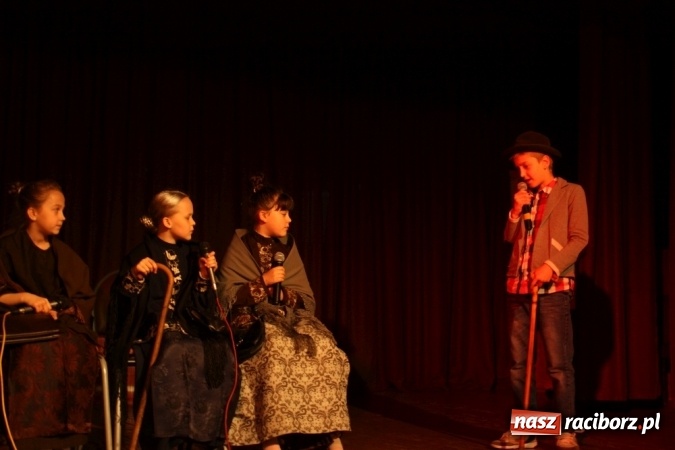 Zdjęcie w galerii na portalu naszraciborz.pl: XVI Gminny Przegląd Zespołów Artystycznych w Krzanowicach wiadomości z regionu
