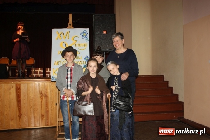 Zdjęcie w galerii na portalu naszraciborz.pl: XVI Gminny Przegląd Zespołów Artystycznych w Krzanowicach wiadomości z regionu