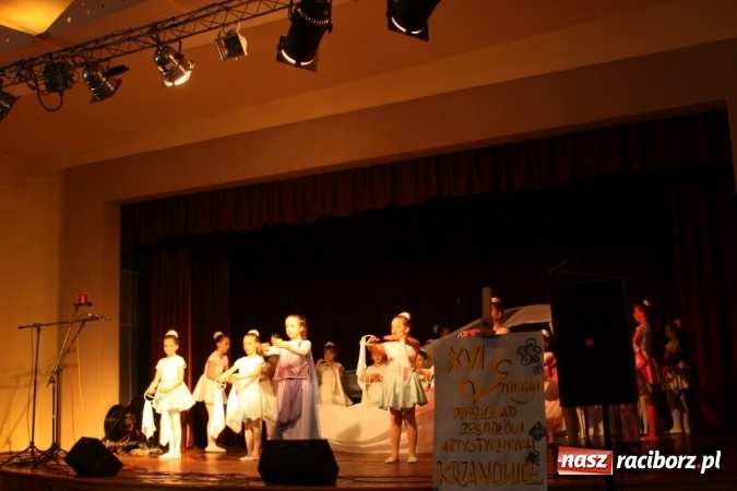 Zdjęcie w galerii na portalu naszraciborz.pl: XVI Gminny Przegląd Zespołów Artystycznych w Krzanowicach wiadomości z regionu