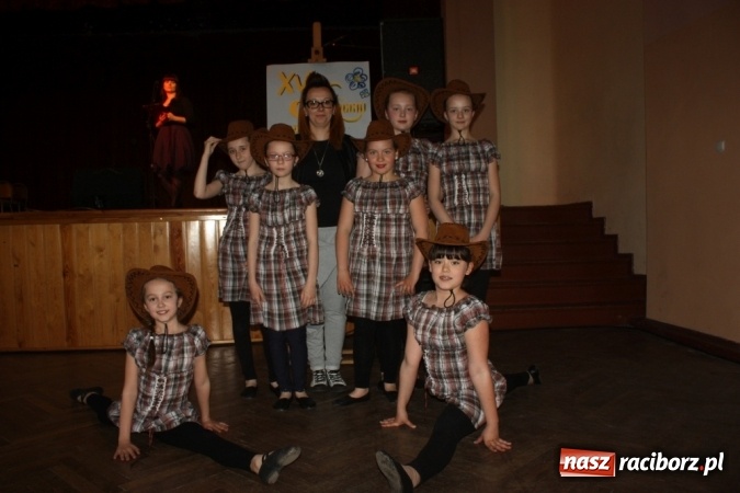 Zdjęcie w galerii na portalu naszraciborz.pl: XVI Gminny Przegląd Zespołów Artystycznych w Krzanowicach wiadomości z regionu