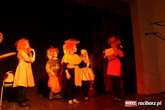 Zdjęcie w galerii na portalu naszraciborz.pl: XVI Gminny Przegląd Zespołów Artystycznych w Krzanowicach wiadomości z regionu