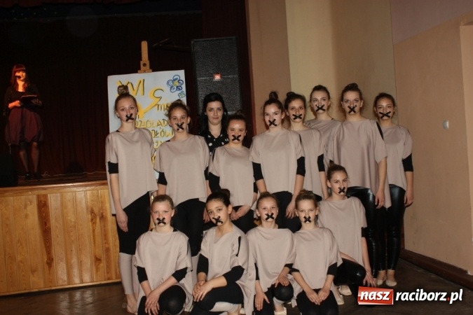 Zdjęcie w galerii na portalu naszraciborz.pl: XVI Gminny Przegląd Zespołów Artystycznych w Krzanowicach wiadomości z regionu