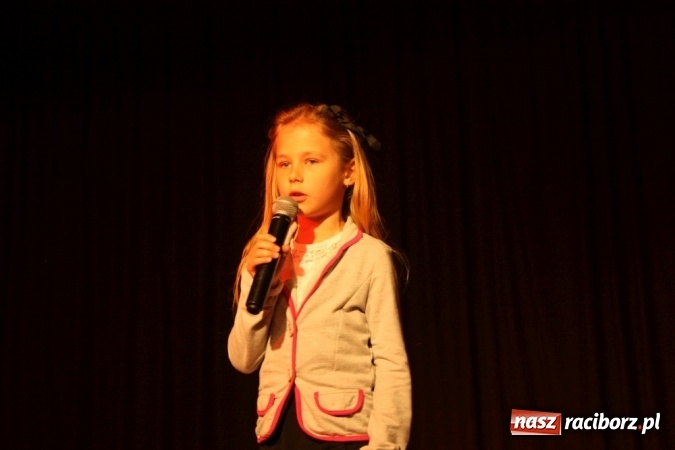 Zdjęcie w galerii na portalu naszraciborz.pl: XVI Gminny Przegląd Zespołów Artystycznych w Krzanowicach wiadomości z regionu