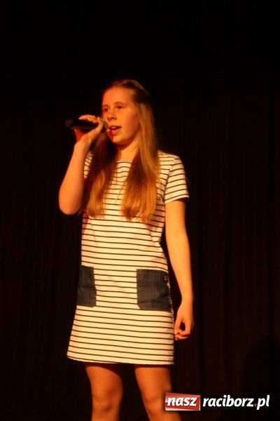 Zdjęcie w galerii na portalu naszraciborz.pl: XVI Gminny Przegląd Zespołów Artystycznych w Krzanowicach wiadomości z regionu