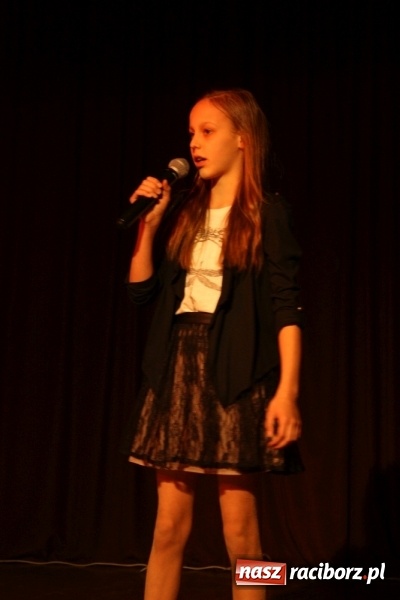 Zdjęcie w galerii na portalu naszraciborz.pl: XVI Gminny Przegląd Zespołów Artystycznych w Krzanowicach wiadomości z regionu