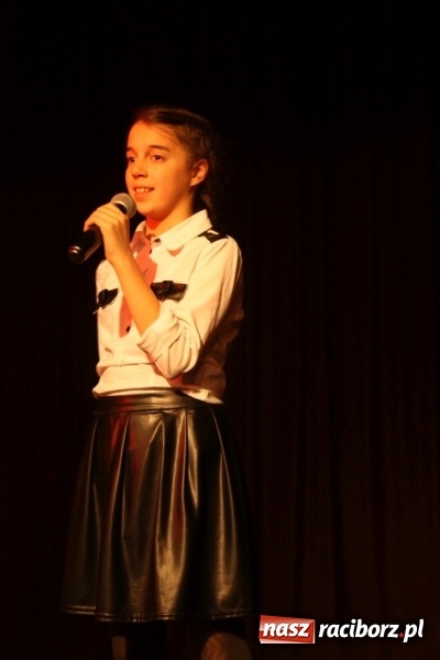 Zdjęcie w galerii na portalu naszraciborz.pl: XVI Gminny Przegląd Zespołów Artystycznych w Krzanowicach wiadomości z regionu