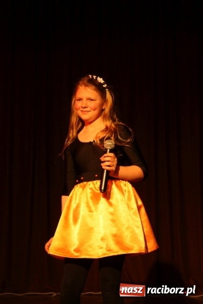 Zdjęcie w galerii na portalu naszraciborz.pl: XVI Gminny Przegląd Zespołów Artystycznych w Krzanowicach wiadomości z regionu