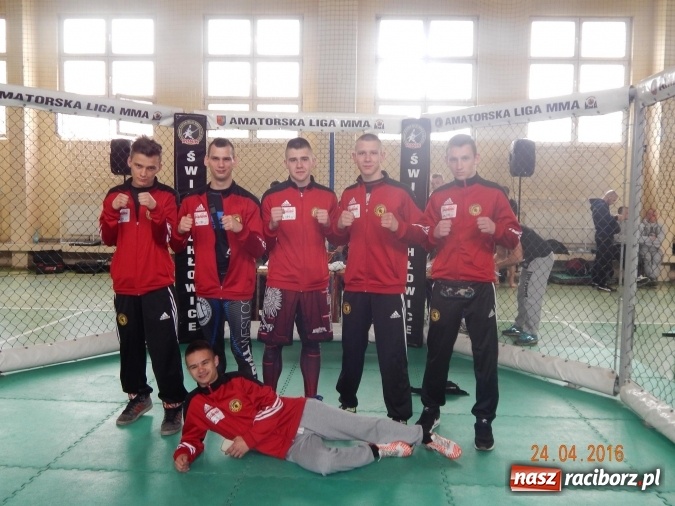 Zdjęcie w galerii na portalu naszraciborz.pl: Łamatorzy na Almma w Świętochłowicach wiadomości z regionu