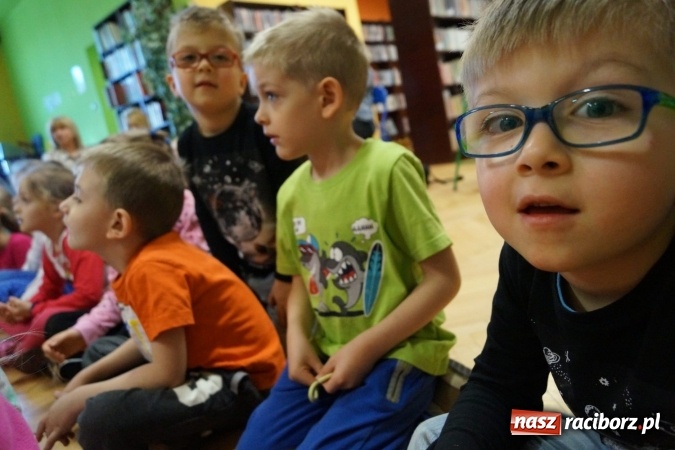 Zdjęcie w galerii na portalu naszraciborz.pl: Pisarz Wiesław Drabik gościem biblioteki w Nędzy  wiadomości z regionu