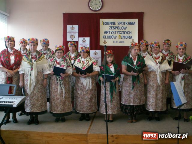 Zdjęcie w galerii na portalu naszraciborz.pl: Seniorzy też potrafią się bawić wiadomości z regionu