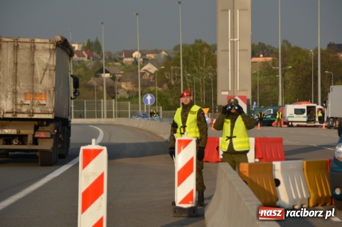 Zdjęcie w galerii na portalu naszraciborz.pl: ŚMOSG przeprowadził ćwiczenia z zakresu tymczasowego przywr&oacute;cenia kontroli granicznej wiadomości z regionu