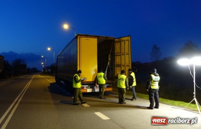 Zdjęcie w galerii na portalu naszraciborz.pl: ŚMOSG przeprowadził ćwiczenia z zakresu tymczasowego przywr&oacute;cenia kontroli granicznej wiadomości z regionu