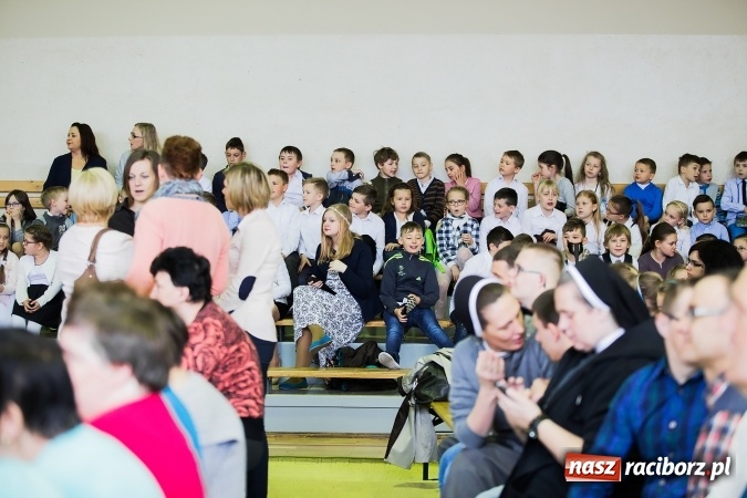 Zdjęcie w galerii na portalu naszraciborz.pl: VI Festiwal Pozytywnych Wartości w Bieńkowicach wiadomości z regionu