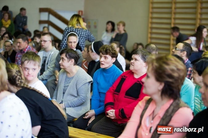 Zdjęcie w galerii na portalu naszraciborz.pl: VI Festiwal Pozytywnych Wartości w Bieńkowicach wiadomości z regionu