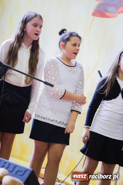 Zdjęcie w galerii na portalu naszraciborz.pl: VI Festiwal Pozytywnych Wartości w Bieńkowicach wiadomości z regionu