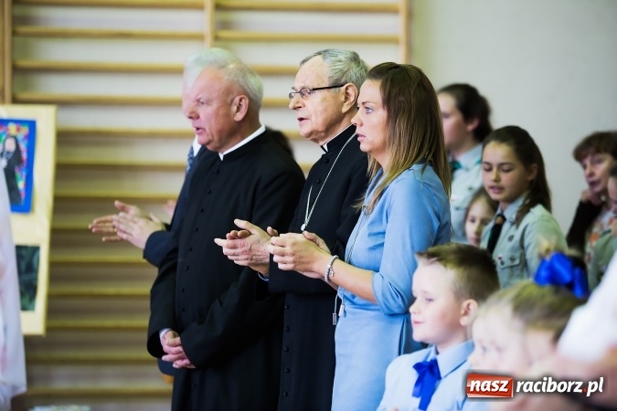 Zdjęcie w galerii na portalu naszraciborz.pl: VI Festiwal Pozytywnych Wartości w Bieńkowicach wiadomości z regionu