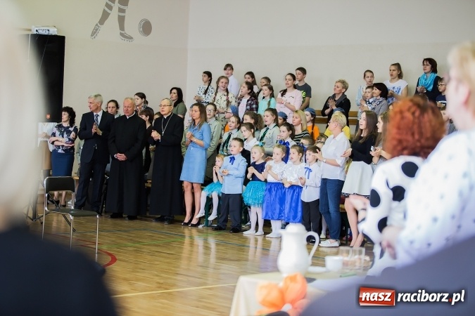 Zdjęcie w galerii na portalu naszraciborz.pl: VI Festiwal Pozytywnych Wartości w Bieńkowicach wiadomości z regionu