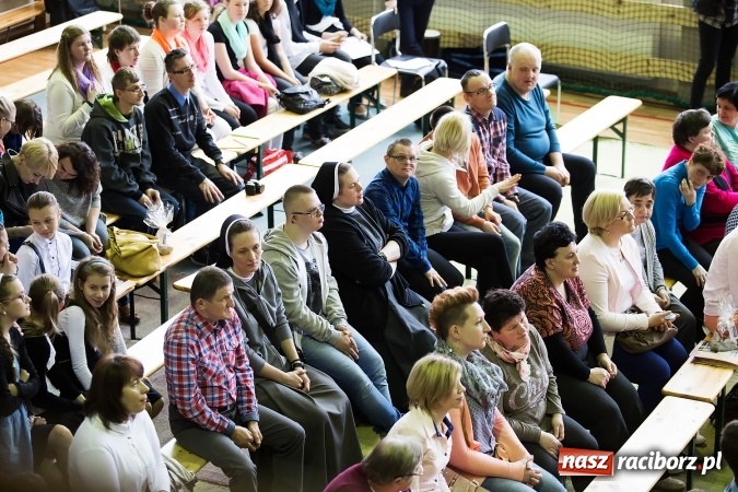 Zdjęcie w galerii na portalu naszraciborz.pl: VI Festiwal Pozytywnych Wartości w Bieńkowicach wiadomości z regionu