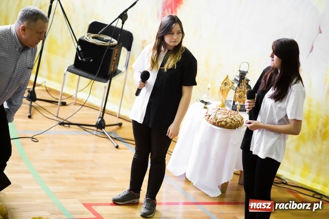 Zdjęcie w galerii na portalu naszraciborz.pl: VI Festiwal Pozytywnych Wartości w Bieńkowicach wiadomości z regionu