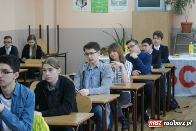 Zdjęcie w galerii na portalu naszraciborz.pl: IT English - konkurs w Mechaniku wiadomości z regionu