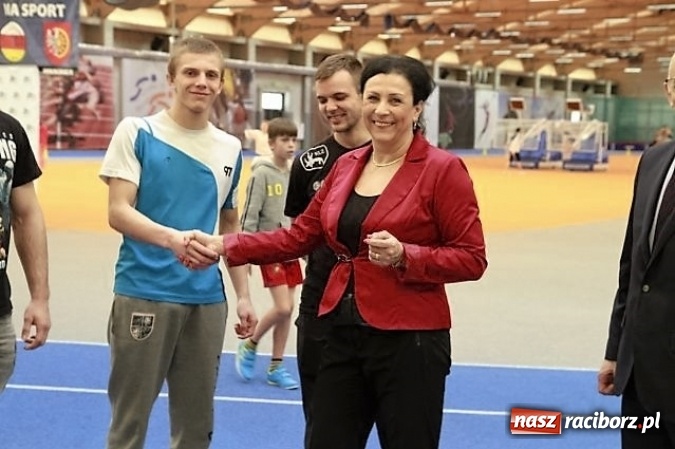 Zdjęcie w galerii na portalu naszraciborz.pl: Uczniowie SMS-u Mistrzami Polski Juniorów w zapasach  wiadomości z regionu