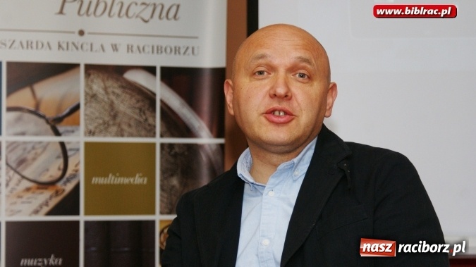 Zdjęcie w galerii na portalu naszraciborz.pl: Dom na rogu Afryki – promocja książki w bibliotece  wiadomości z regionu