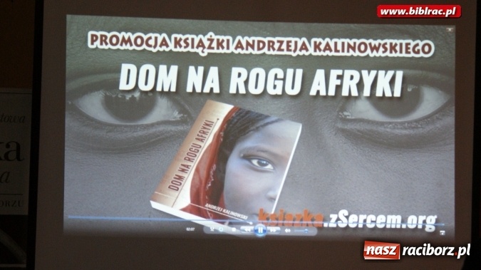 Zdjęcie w galerii na portalu naszraciborz.pl: Dom na rogu Afryki – promocja książki w bibliotece  wiadomości z regionu