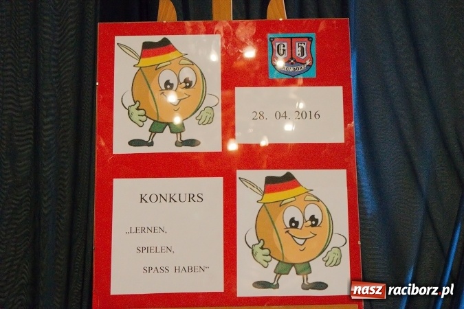 Zdjęcie w galerii na portalu naszraciborz.pl: Spielen, Lernen, Spaß haben - konkurs języka niemieckiego w G5. Uczennice ZSO Tworków najlepsze wiadomości z regionu
