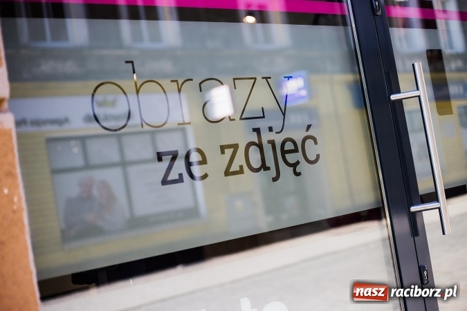 Zdjęcie w galerii na portalu naszraciborz.pl: Fotonaplotnie.pl – wspomnienia zatrzymane na płótnie wiadomości z regionu