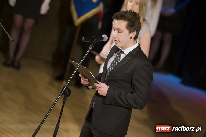 Zdjęcie w galerii na portalu naszraciborz.pl: CKZiU nr 1 pożegnało dziś swoich absolwentów. Po majówce matura wiadomości z regionu