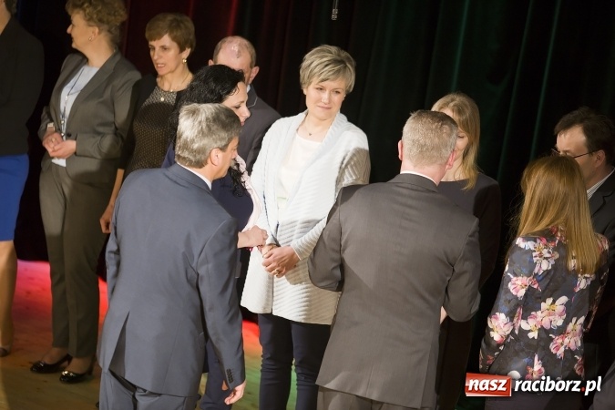 Zdjęcie w galerii na portalu naszraciborz.pl: CKZiU nr 1 pożegnało dziś swoich absolwentów. Po majówce matura wiadomości z regionu