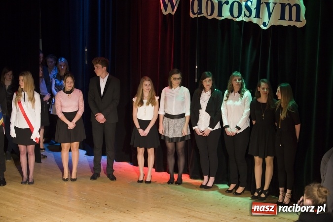 Zdjęcie w galerii na portalu naszraciborz.pl: CKZiU nr 1 pożegnało dziś swoich absolwentów. Po majówce matura wiadomości z regionu