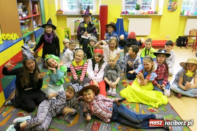 Zdjęcie w galerii na portalu naszraciborz.pl: Czytanie to magia – Tydzień Książki w bibliotece w Studziennej  wiadomości z regionu