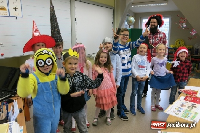 Zdjęcie w galerii na portalu naszraciborz.pl: Czytanie to magia – Tydzień Książki w bibliotece w Studziennej  wiadomości z regionu